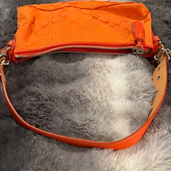 COACH Rare Vintage Y2K Orange Shoulder Bag - Picture 2 of 12